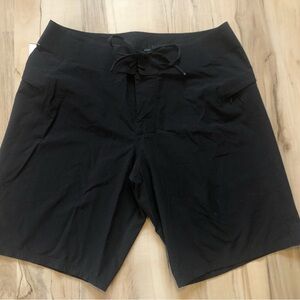 Lululemon Black Men's Classic Fit Linerless Athletic Shorts